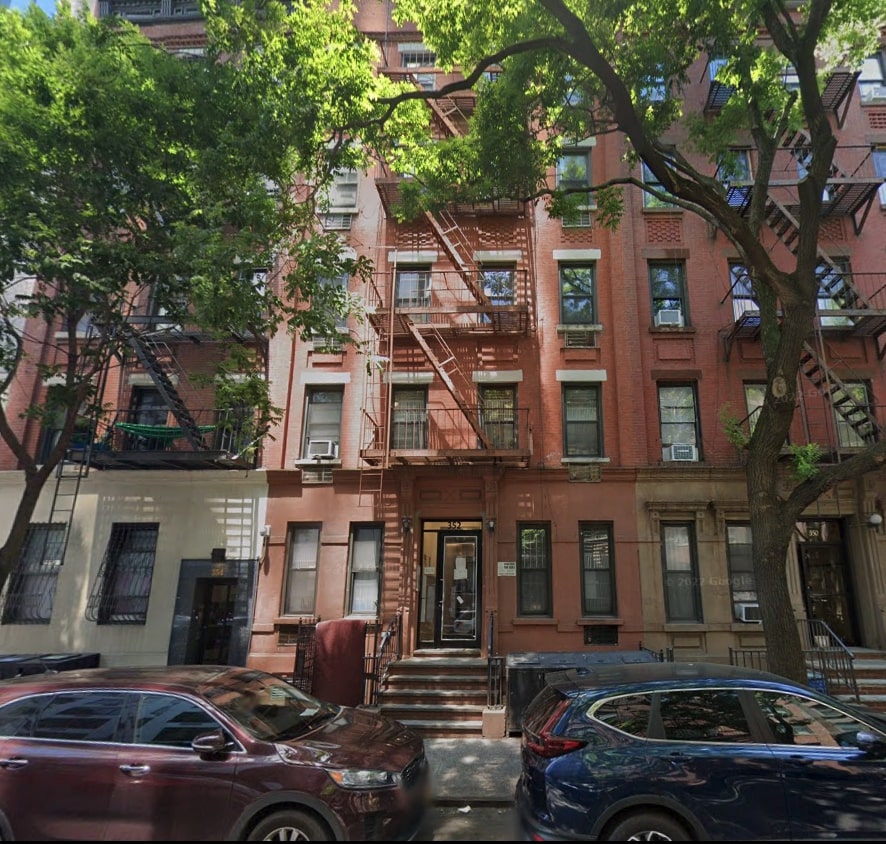 352 east 89th street