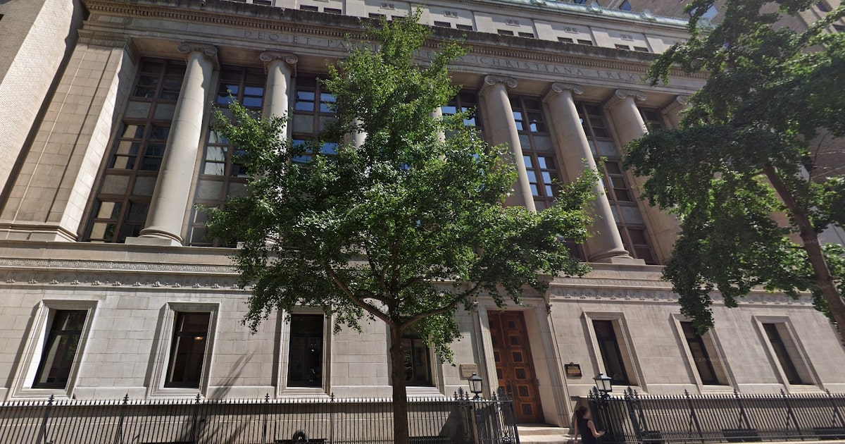 regis high school east 84th street